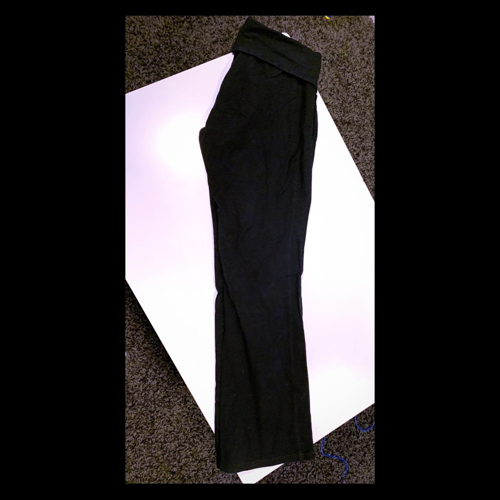 Maternity yoga pants